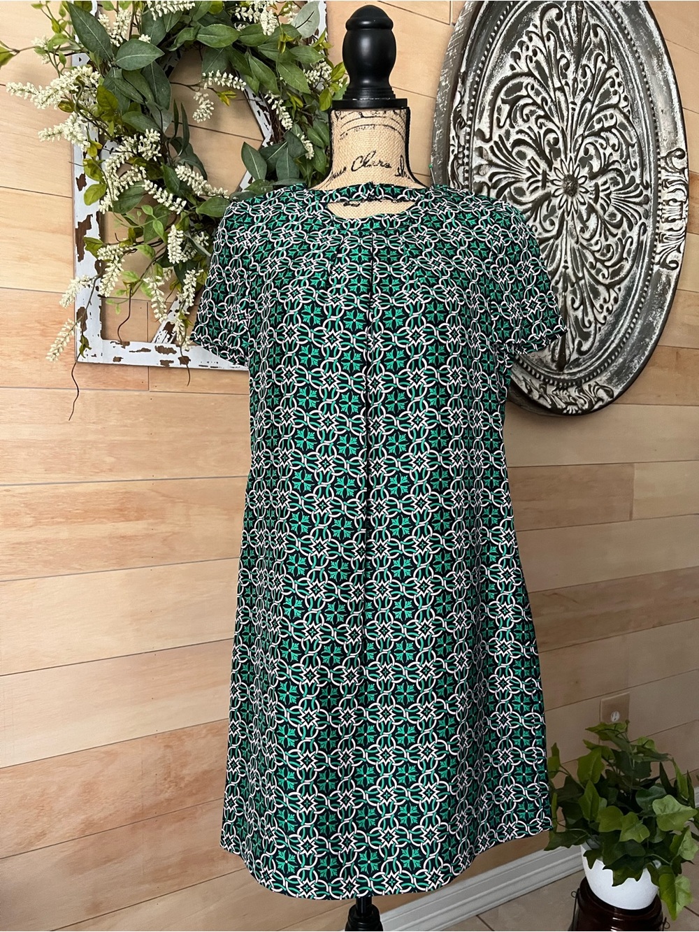 J. Crew Women’s Green Patterned Short-Sleeve Dress Size 00